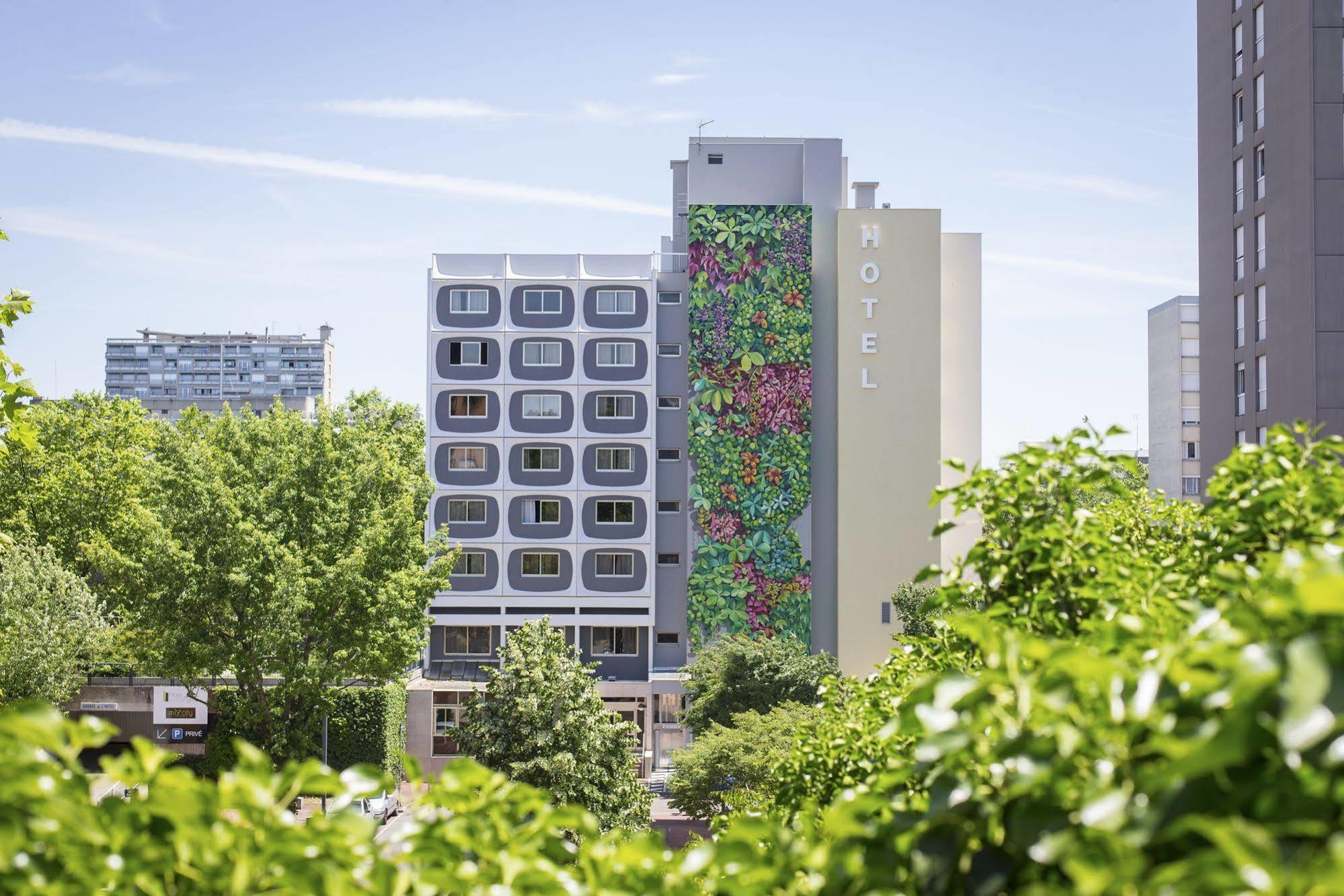 Hotel Des Congres Villeurbanne Exterior photo